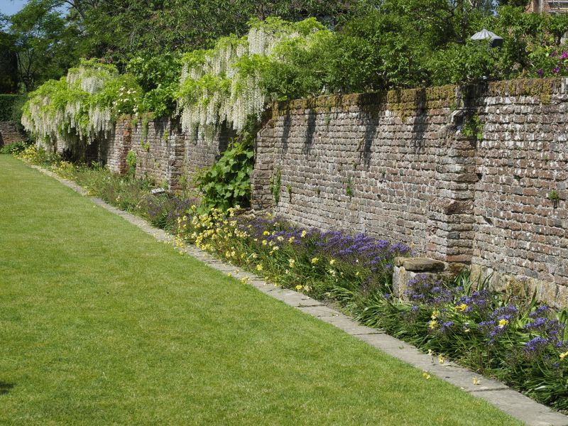 Stone Wall Hardscaping in Stamford, CT